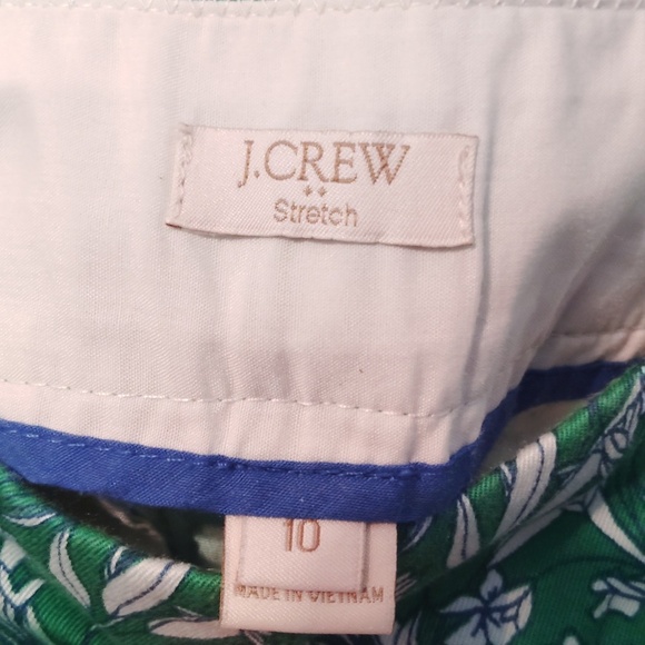 J. Crew Shorts Floral Green Size 10 - Picture 2 of 10
